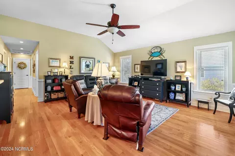 217 Quail Ln, Kill Devil Hills, NC 27948 photo 6