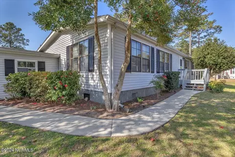 405 Quartermaster Ct, Hampstead, NC 28443 photo 2