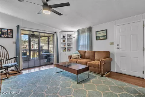 405 Quartermaster Ct, Hampstead, NC 28443 photo 7