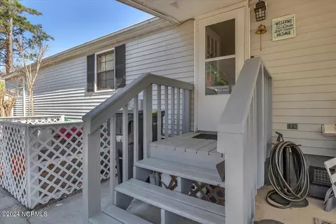 405 Quartermaster Ct, Hampstead, NC 28443 photo 33