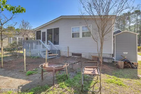 405 Quartermaster Ct, Hampstead, NC 28443 photo 3