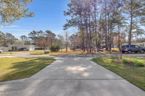 405 Quartermaster Ct, Hampstead, NC 28443 photo 41