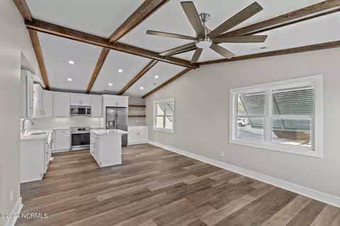 7123 Canal Dr N, Emerald Isle, NC 28594 photo 10