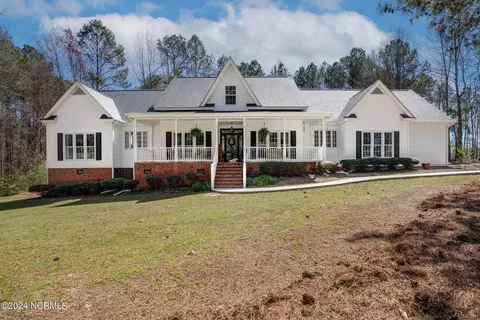 197 Brandywine Ln, Battleboro, NC 27809