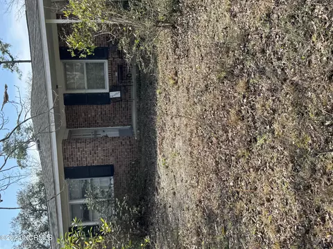 2601 E Yacht Dr, Oak Island, NC 28465