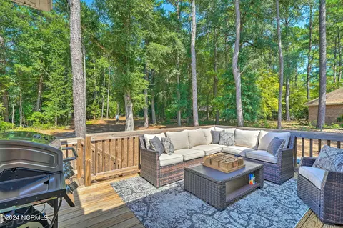 55 Cedar Wood Ct, Pinehurst, NC 28374 photo 2