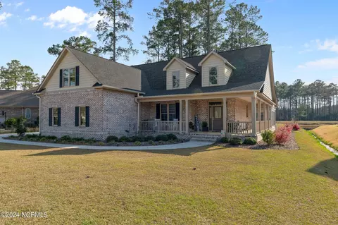 4613 Lapis Ct, New Bern, NC 28562