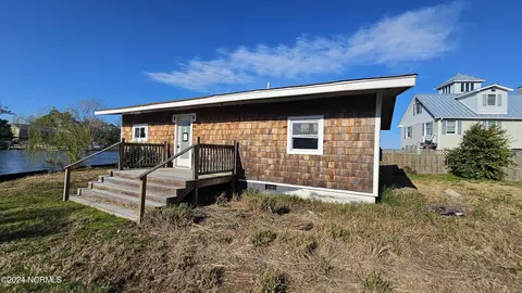 107 Pleasant Pt, Grandy, NC 27939
