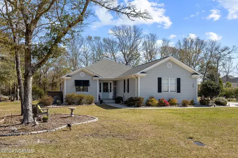 135 Magens Way, Cedar Point, NC 28584