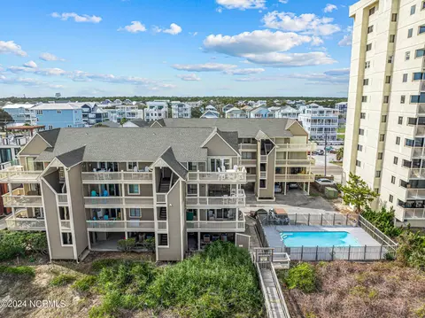 1411 Lake Park Blvd S #A7, Carolina Beach, NC 28428