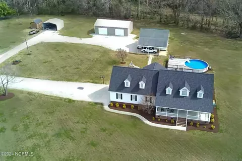 5245 Warren Jones Rd, Ayden, NC 28513