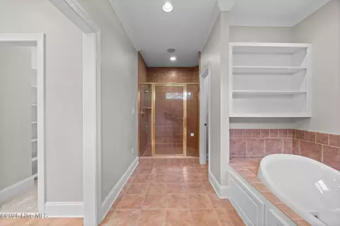 Bath - 207 Pamlico Ln, Chocowinity, NC 27817 photo 12 of 16