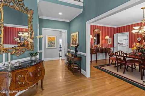 Entry Way - 207 Pamlico Ln, Chocowinity, NC 27817 photo 1 of 2