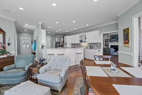 Dining - 207 Pamlico Ln, Chocowinity, NC 27817 photo 6 of 6