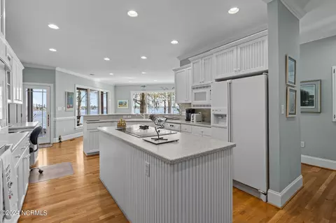 Kitchen - 207 Pamlico Ln, Chocowinity, NC 27817 photo 1 of 8