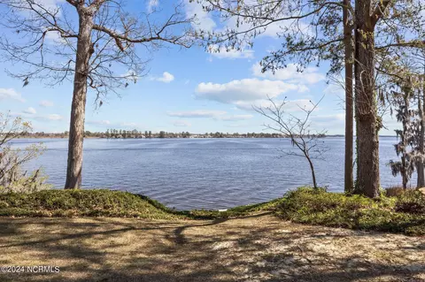View/Area - 207 Pamlico Ln, Chocowinity, NC 27817 photo 1 of 21