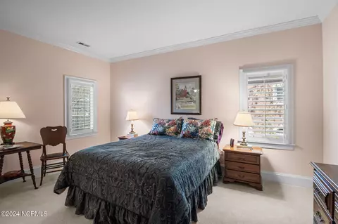 Bedroom - 207 Pamlico Ln, Chocowinity, NC 27817 photo 8 of 14