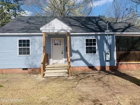 1307 E Holly St, Goldsboro, NC 27530