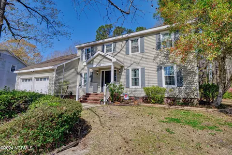 923 Welsh Ln, Jacksonville, NC 28546