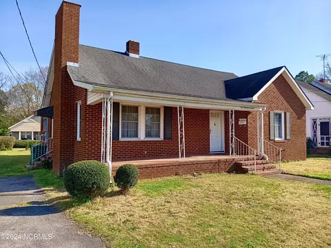 207 Marshall Ave, Williamston, NC 27892