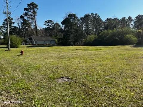342 Bell Fork Rd, Jacksonville, NC 28540
