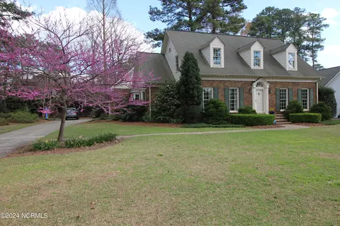 3505 Wallingford Rd, Greenville, NC 27858