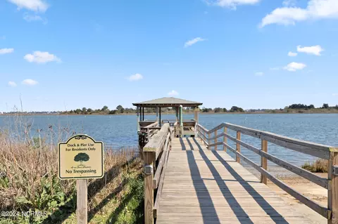 View/Area - 321 E Island View Dr, Hampstead, NC 28443 photo 9 of 14