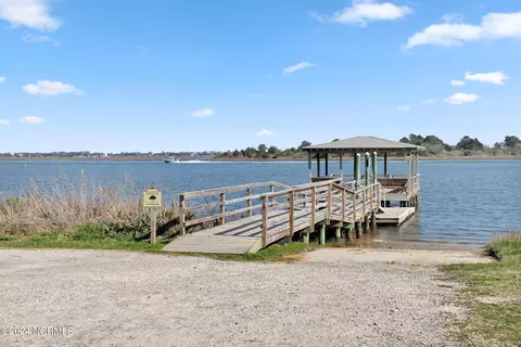 View/Area - 321 E Island View Dr, Hampstead, NC 28443 photo 10 of 14