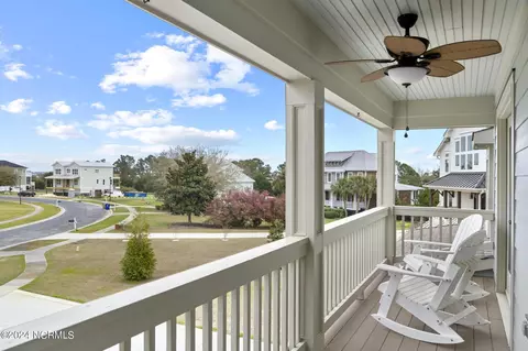 Exterior - 321 E Island View Dr, Hampstead, NC 28443 photo 5 of 30
