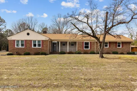 201 Keith St, Aberdeen, NC 28315
