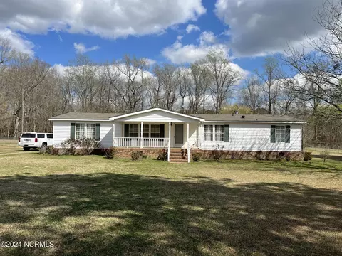 4345 Colonial Rd, Tarboro, NC 27886