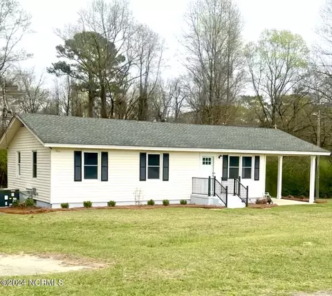 130 Yellow Cut Rd, Rose Hill, NC 28458