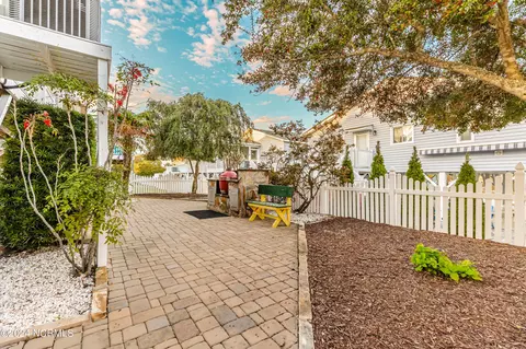 Exterior - 407 37th St, Sunset Beach, NC 28468 photo 4 of 7