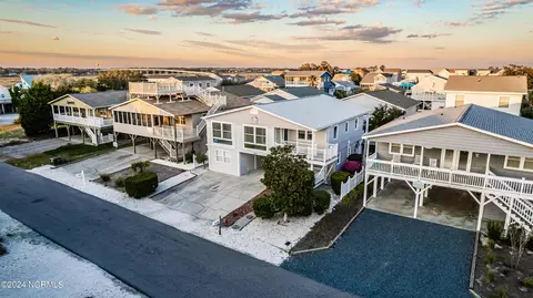 View/Area - 407 37th St, Sunset Beach, NC 28468 photo 1 of 7