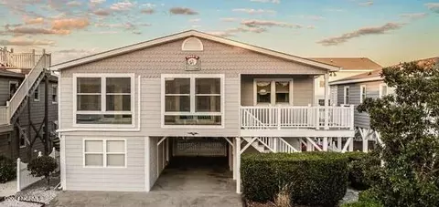 407 37th St, Sunset Beach, NC 28468