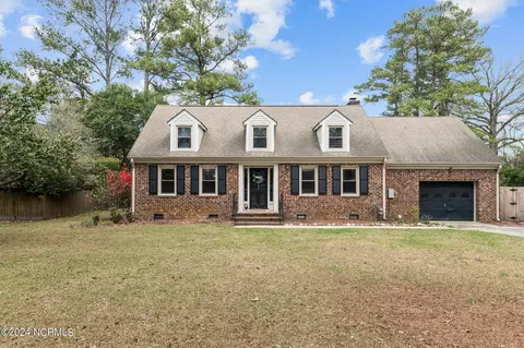 297 Shoreline Dr, New Bern, NC 28562