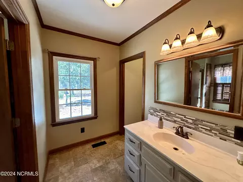 207 Old Us 17 N, Windsor, NC 27983 photo 17