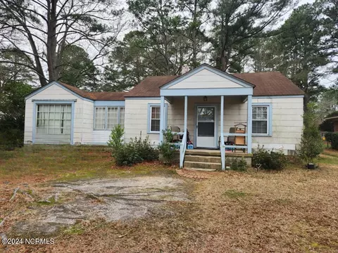 219 S Circle Dr, Rocky Mount, NC 27804