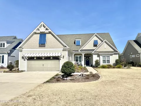 2902 Cascade Dr, Southport, NC 28461