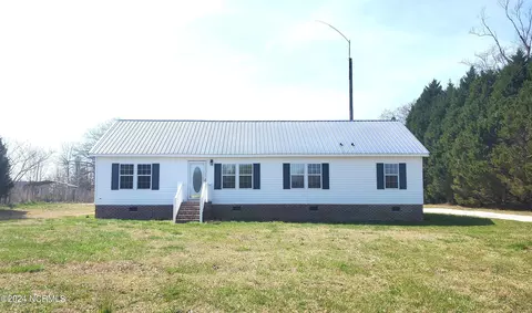 2660 Askew Rd, Farmville, NC 27828