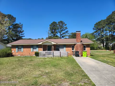 528 W Thurman Rd, New Bern, NC 28562