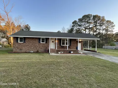 394 Main St, Winterville, NC 28590