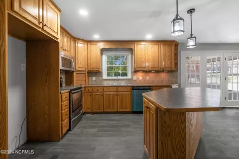103 Wallace St, Hamlet, NC 28345 photo 8