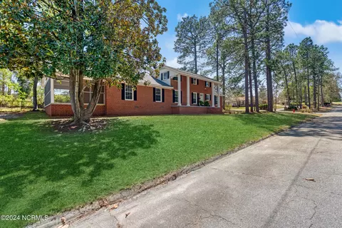 103 Wallace St, Hamlet, NC 28345 photo 3