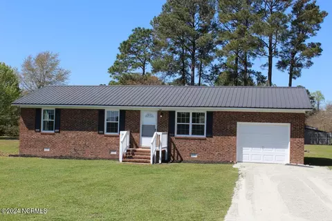 122 Turtle Shell Rd, Richlands, NC 28574 photo 4