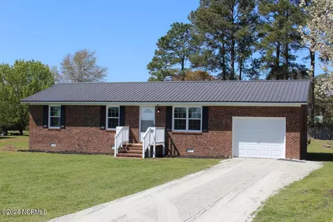 122 Turtle Shell Rd, Richlands, NC 28574 photo 3