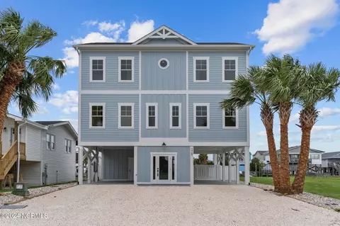 128 Tuna Dr, Holden Beach, NC 28462