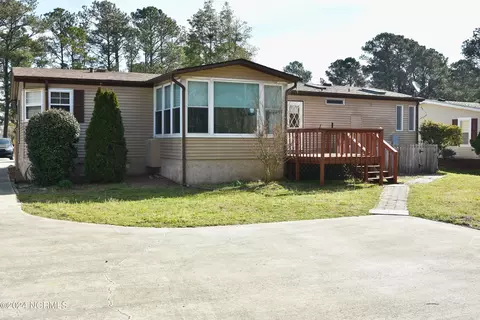 166 Champion Dr, Hampstead, NC 28443 photo 3