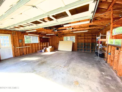 166 Champion Dr, Hampstead, NC 28443 photo 5