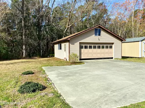 166 Champion Dr, Hampstead, NC 28443 photo 4